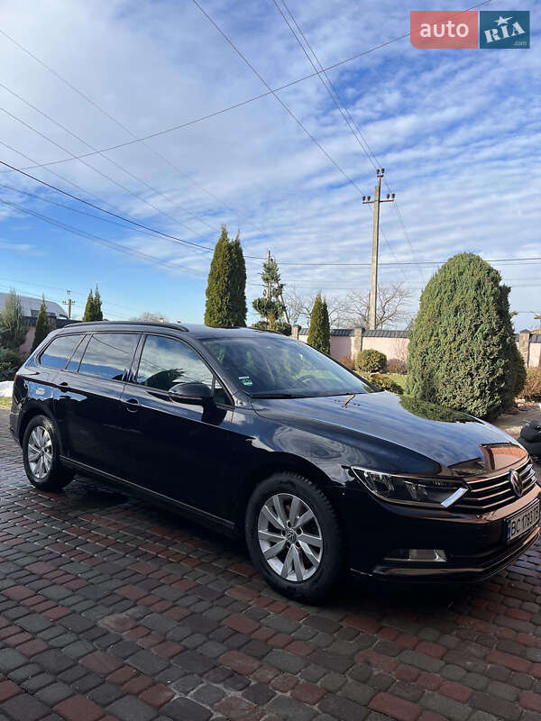 Універсал Volkswagen Passat 2019 в Львові
