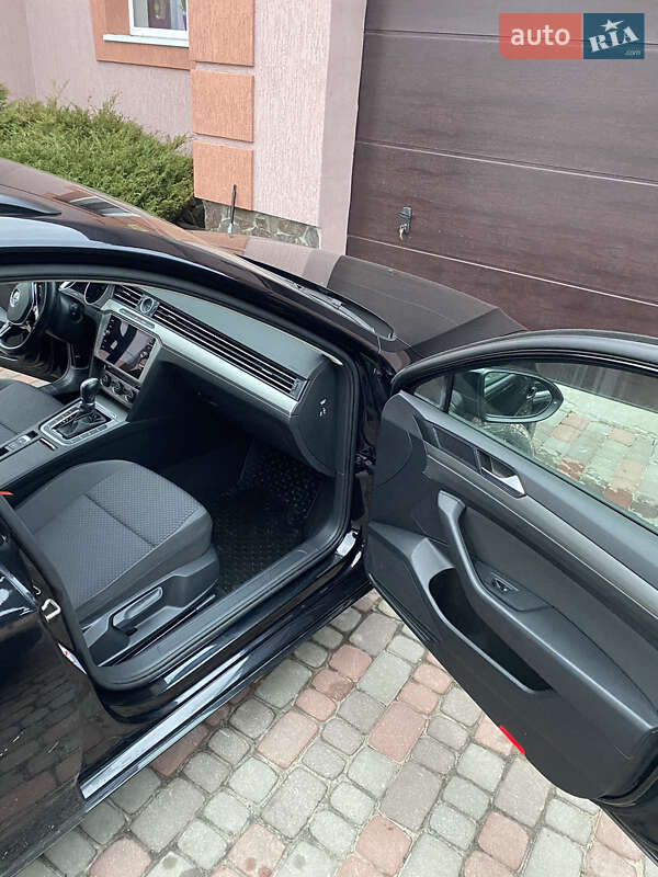 Універсал Volkswagen Passat 2019 в Львові