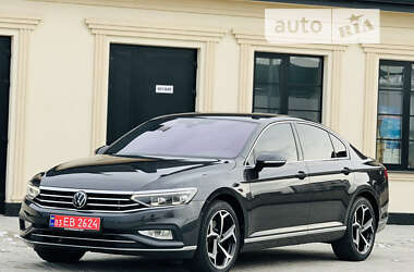 Седан Volkswagen Passat 2020 в 
