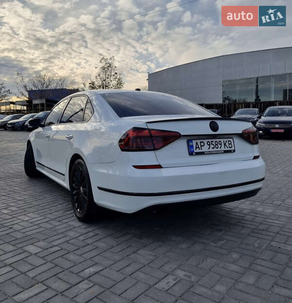 Седан Volkswagen Passat 2016 в Запоріжжі