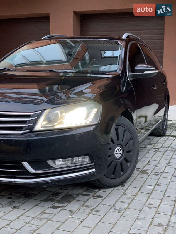 Універсал Volkswagen Passat 2013 в Стрию
