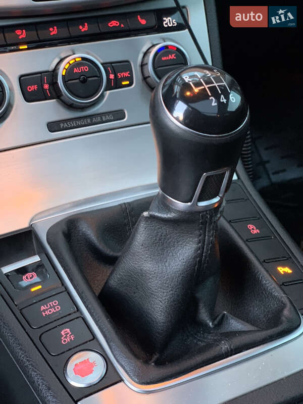 Універсал Volkswagen Passat 2013 в Стрию