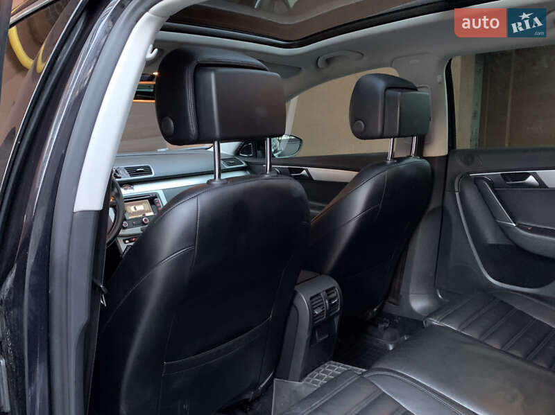 Універсал Volkswagen Passat 2013 в Стрию