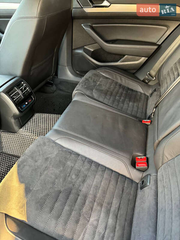 Универсал Volkswagen Passat 2016 в Коломые фото 23 Универсал Volkswagen Passat 2016 в Коломые