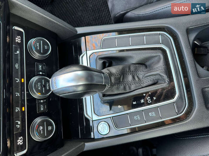 Универсал Volkswagen Passat 2016 в Коломые фото 21 Универсал Volkswagen Passat 2016 в Коломые