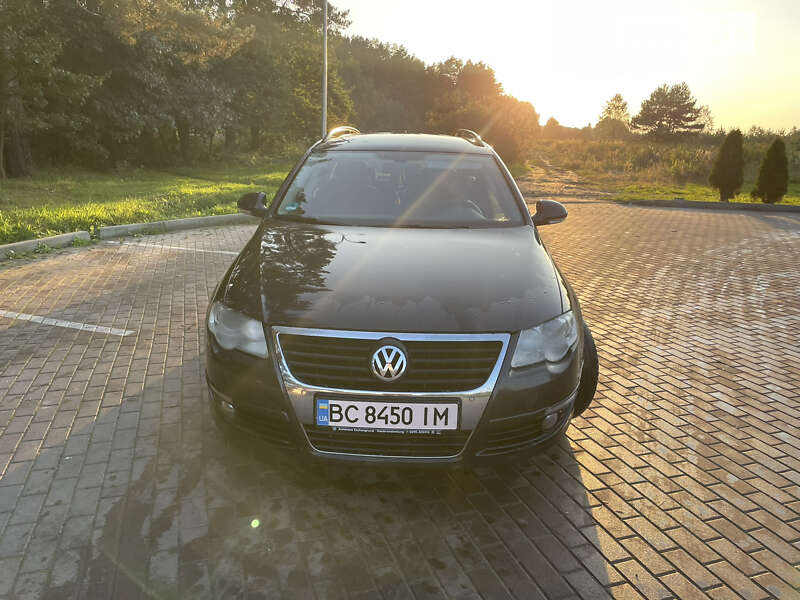 Универсал Volkswagen Passat 2009 в Яворове
