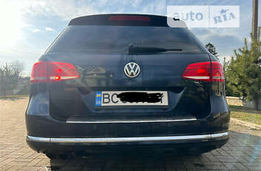 Универсал Volkswagen Passat 2011 в Рудки