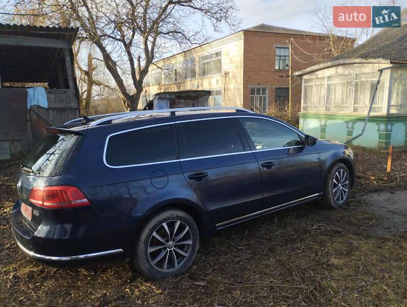Універсал Volkswagen Passat 2012 в Жмеринці