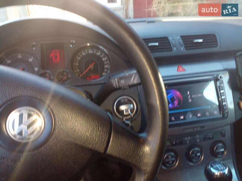 Універсал Volkswagen Passat 2008 в Славському