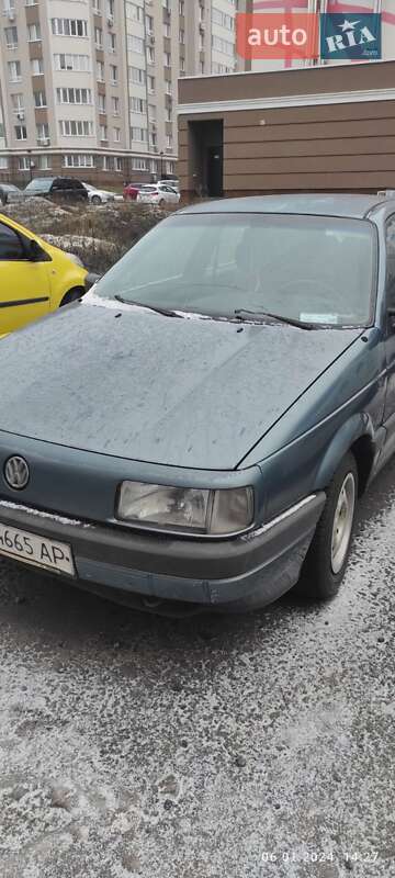 Седан Volkswagen Passat 1989 в Киеве