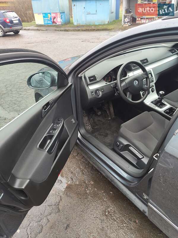 Универсал Volkswagen Passat 2009 в Горохове