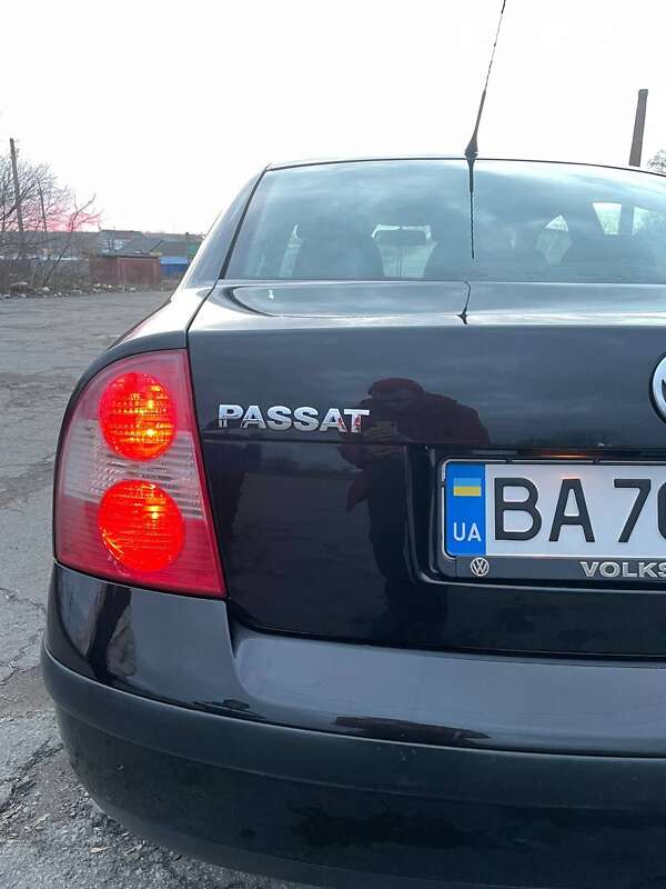 Седан Volkswagen Passat 2003 в Благовещенском
