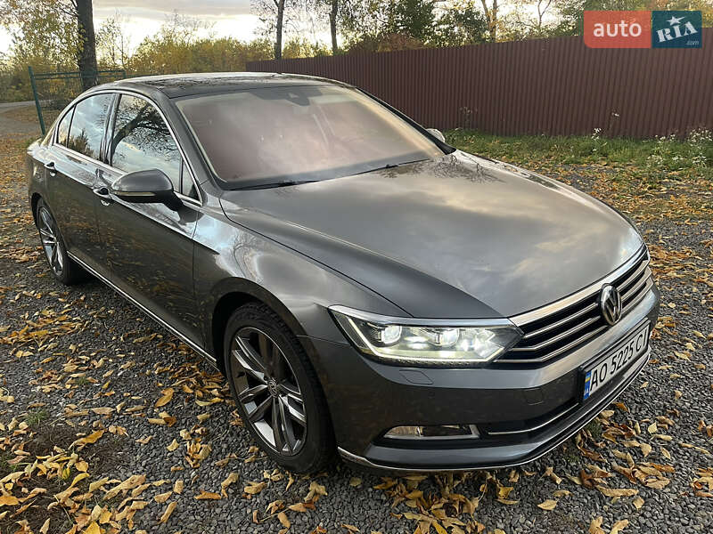 Седан Volkswagen Passat 2015 в Иршаве