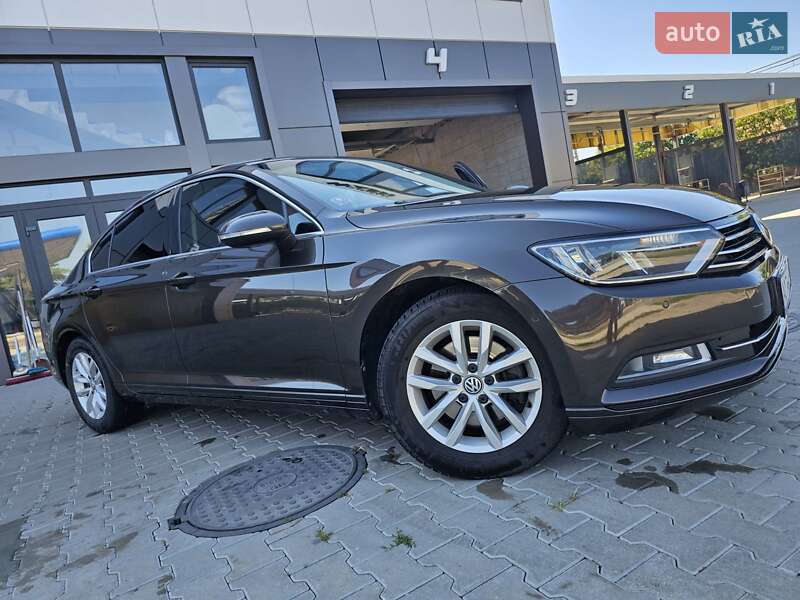 Седан Volkswagen Passat 2015 в Берегово