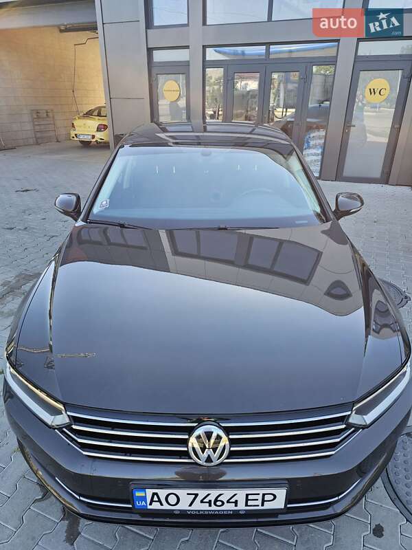 Седан Volkswagen Passat 2015 в Берегово