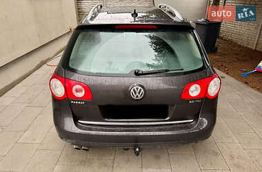 Універсал Volkswagen Passat 2009 в 