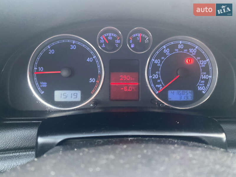 Седан Volkswagen Passat 2002 в Запорожье