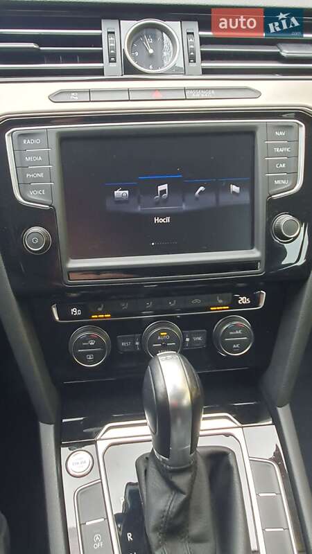 Универсал Volkswagen Passat 2017 в Самборе фото 31 Универсал Volkswagen Passat 2017 в Самборе