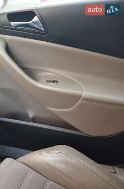 Универсал Volkswagen Passat 2006 в Коломые