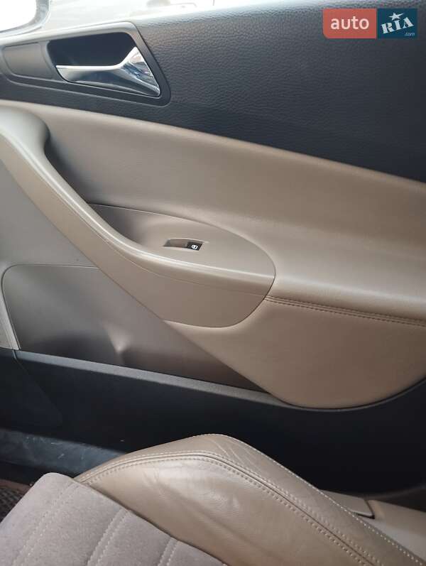 Универсал Volkswagen Passat 2006 в Коломые фото 13 Универсал Volkswagen Passat 2006 в Коломые