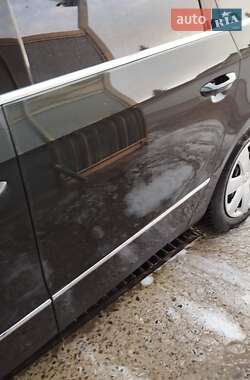 Универсал Volkswagen Passat 2006 в Коломые