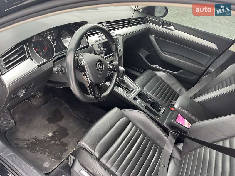 Универсал Volkswagen Passat 2017 в Запорожье