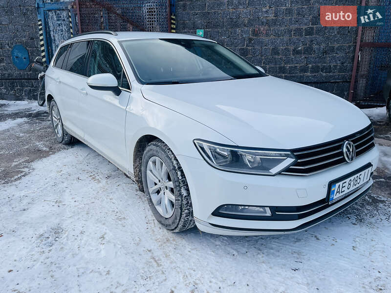 Універсал Volkswagen Passat 2017 в Кривому Розі
