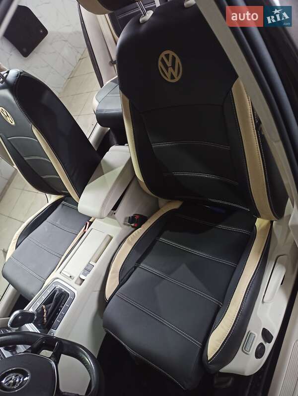 Універсал Volkswagen Passat 2017 в Дрогобичі