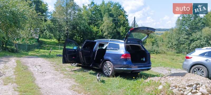 Універсал Volkswagen Passat 2012 в Івано-Франківську