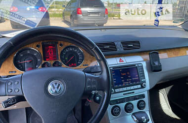 Седан Volkswagen Passat 2006 в Луцке