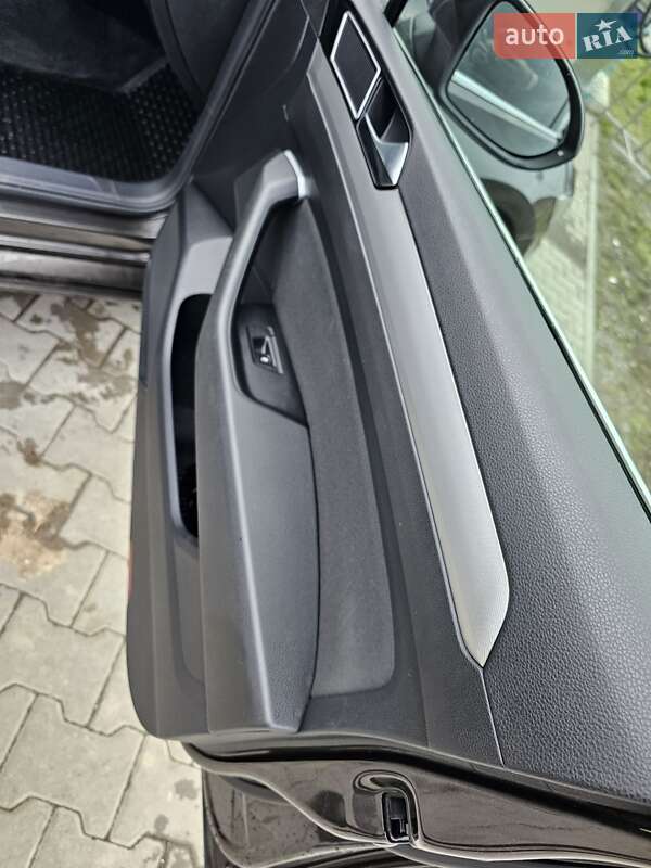 Седан Volkswagen Passat 2015 в Берегово