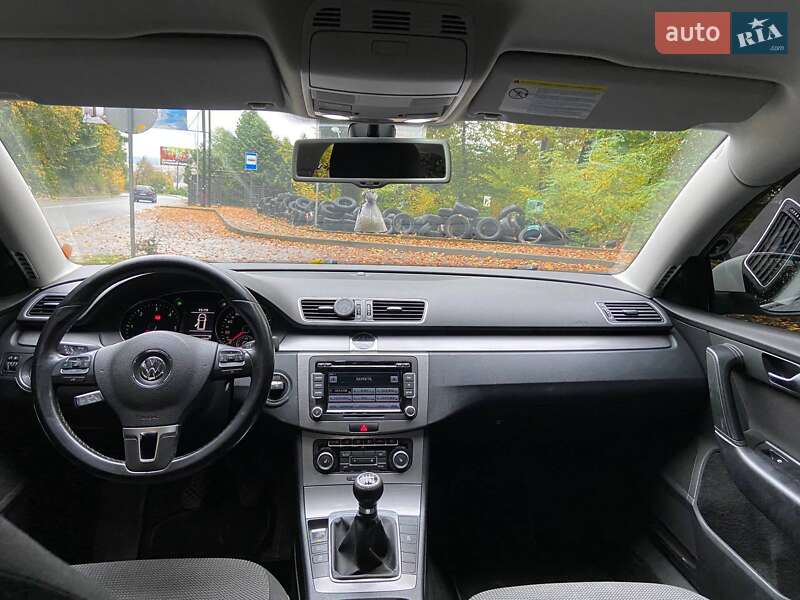 Универсал Volkswagen Passat 2011 в Львове