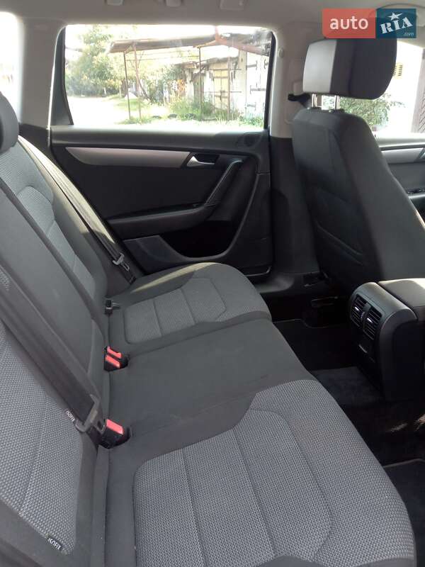 Універсал Volkswagen Passat 2011 в Шептицькому
