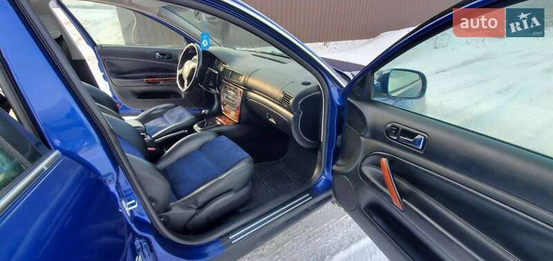 Універсал Volkswagen Passat 2002 в Рожище