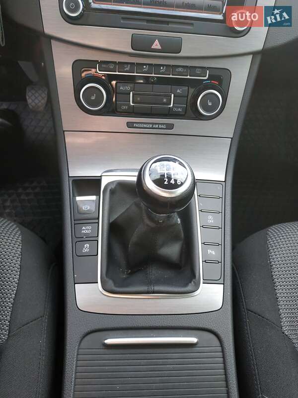 Універсал Volkswagen Passat 2011 в Шептицькому