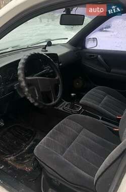 Седан Volkswagen Passat 1991 в Харькове