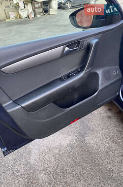 Универсал Volkswagen Passat 2012 в 