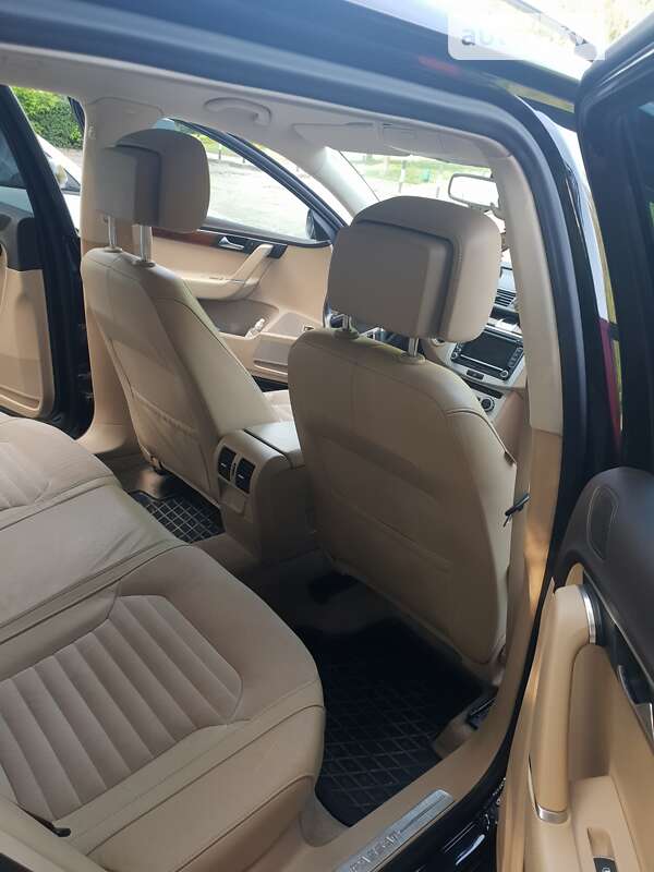 Универсал Volkswagen Passat 2013 в Тернополе