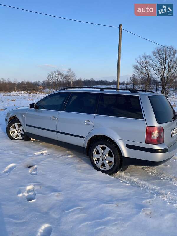 Універсал Volkswagen Passat 2004 в Надвірній
