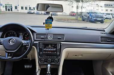 Седан Volkswagen Passat 2017 в Тульчині