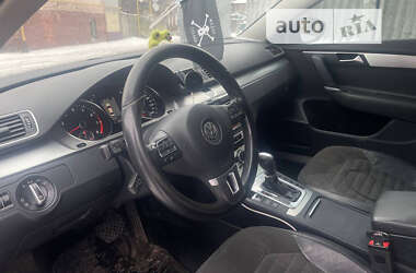 Седан Volkswagen Passat 2012 в Харькове