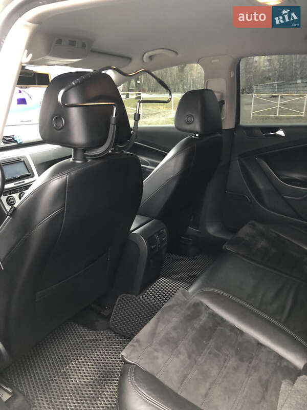 Седан Volkswagen Passat 2008 в Києві