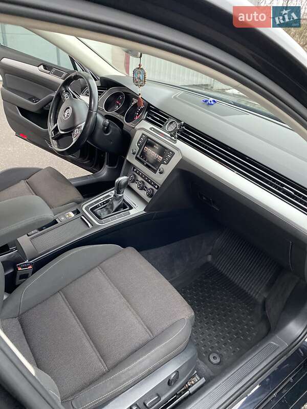 Универсал Volkswagen Passat 2015 в Полтаве