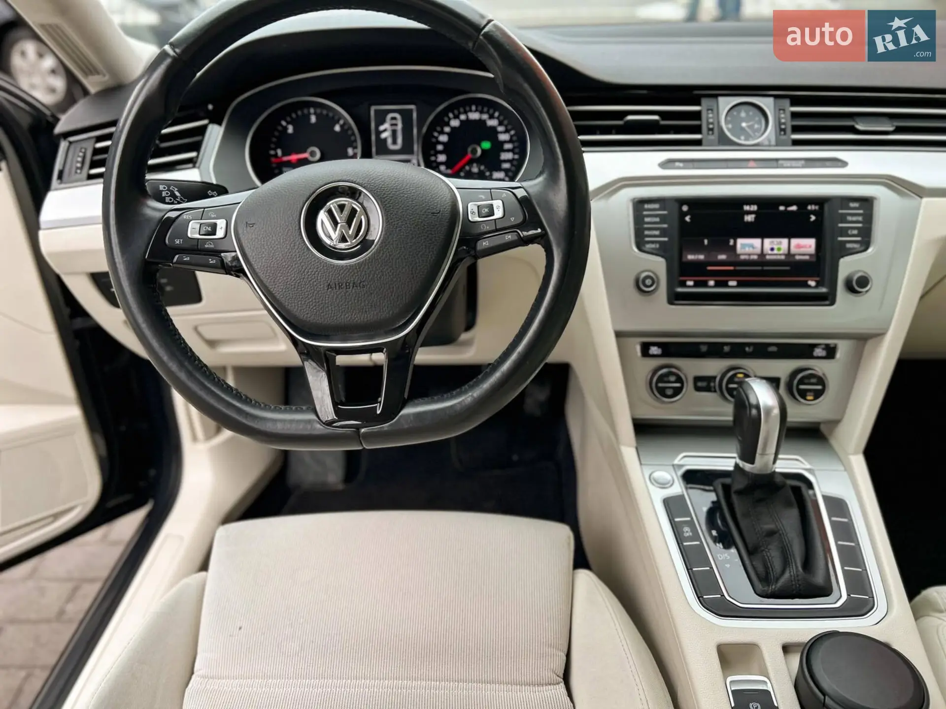 2015 Volkswagen Passat - мініатюра 30