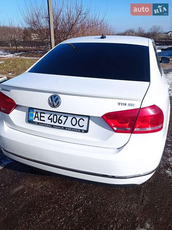 Седан Volkswagen Passat 2014 в Дніпрі