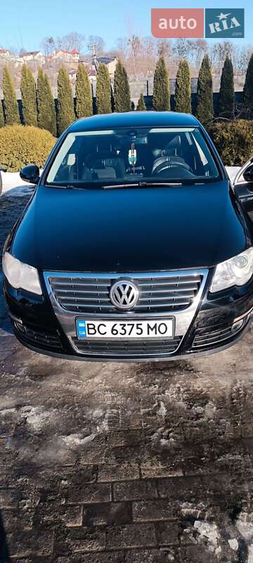 Седан Volkswagen Passat 2005 в Львове