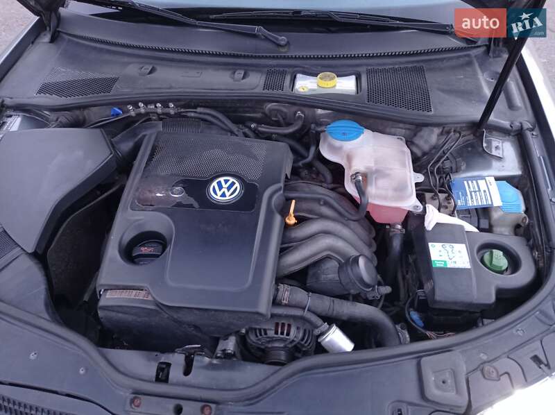 Універсал Volkswagen Passat 2001 в Києві