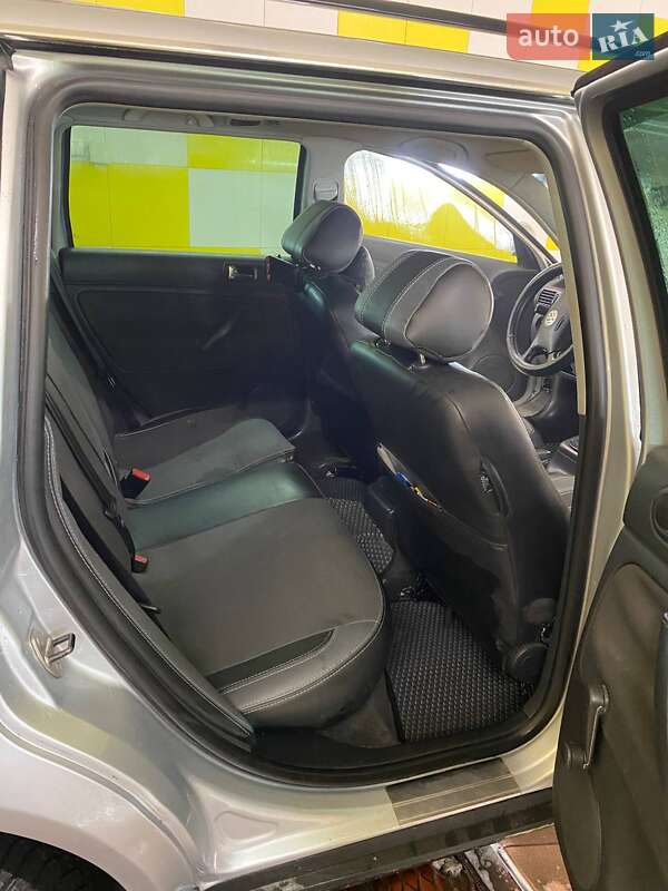 Універсал Volkswagen Passat 2005 в Гайвороні