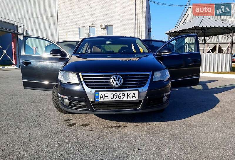 Седан Volkswagen Passat 2006 в Марганці