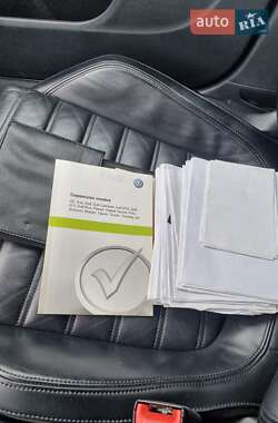 Универсал Volkswagen Passat 2012 в 